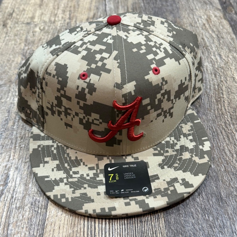 Nike Alabama Crimson Tide Hat Mens 7 5/8 Tan Digital Camo Dri-FIT Fitted Cap
